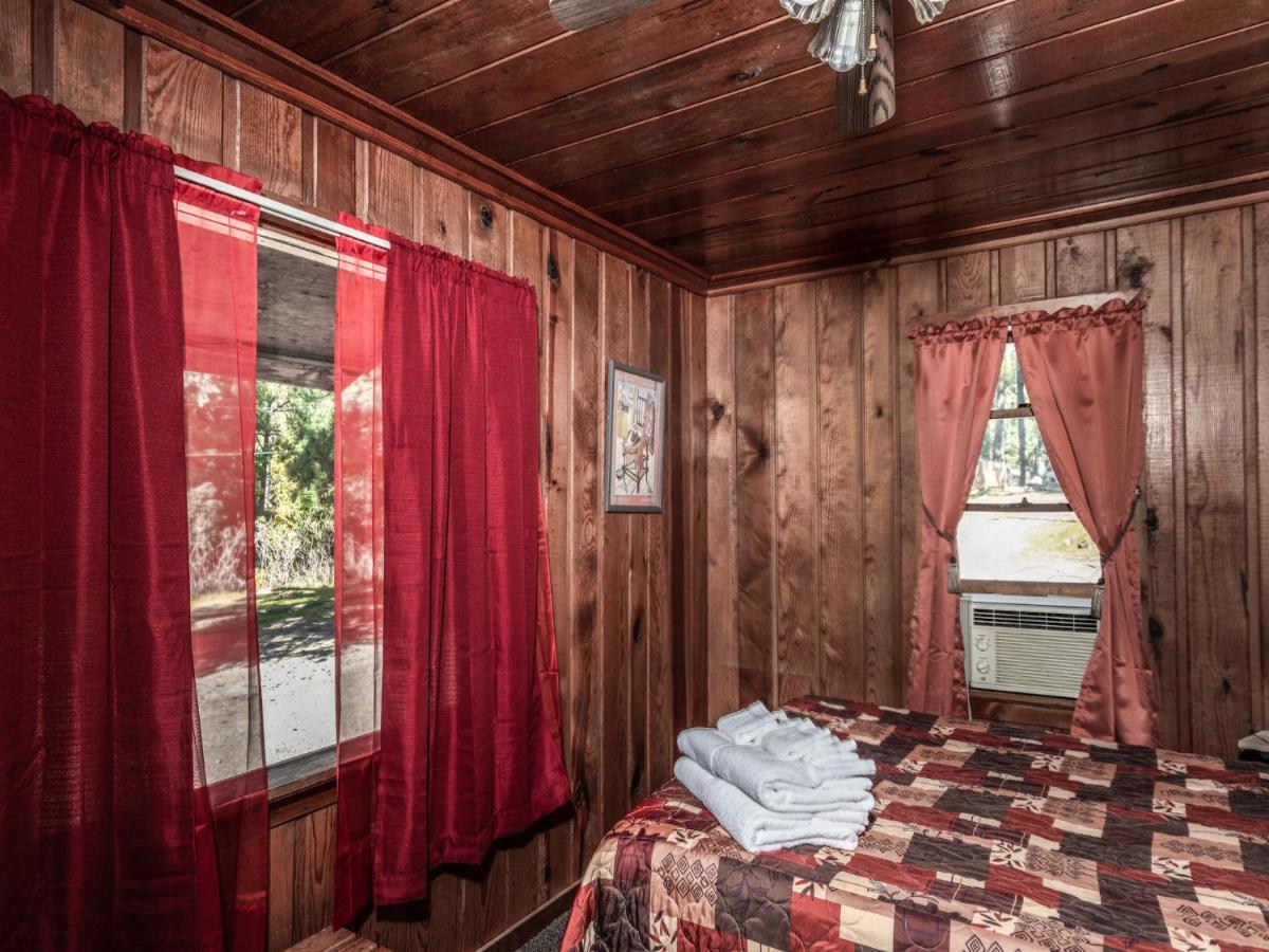 Apache Village Cabinette 15, Queen Bed, Midtown, Sleeps 2 Руидозо Экстерьер фото